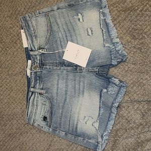 NWT Kancan women's jean shorts